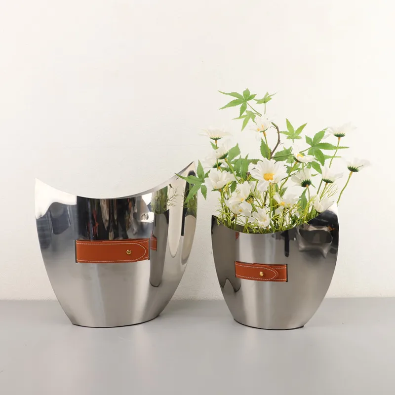 Vase incurvé en acier inoxydab - Ice Bucket Silver avis et prix